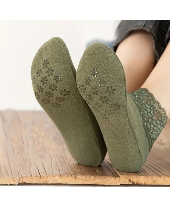 Чорапи тип терлик с дантела и силикон на стъпалата